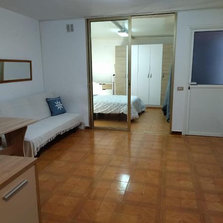 One Bedroom Apartment With Pool, 100 Meters From The Beach 拉克鲁斯 外观 照片